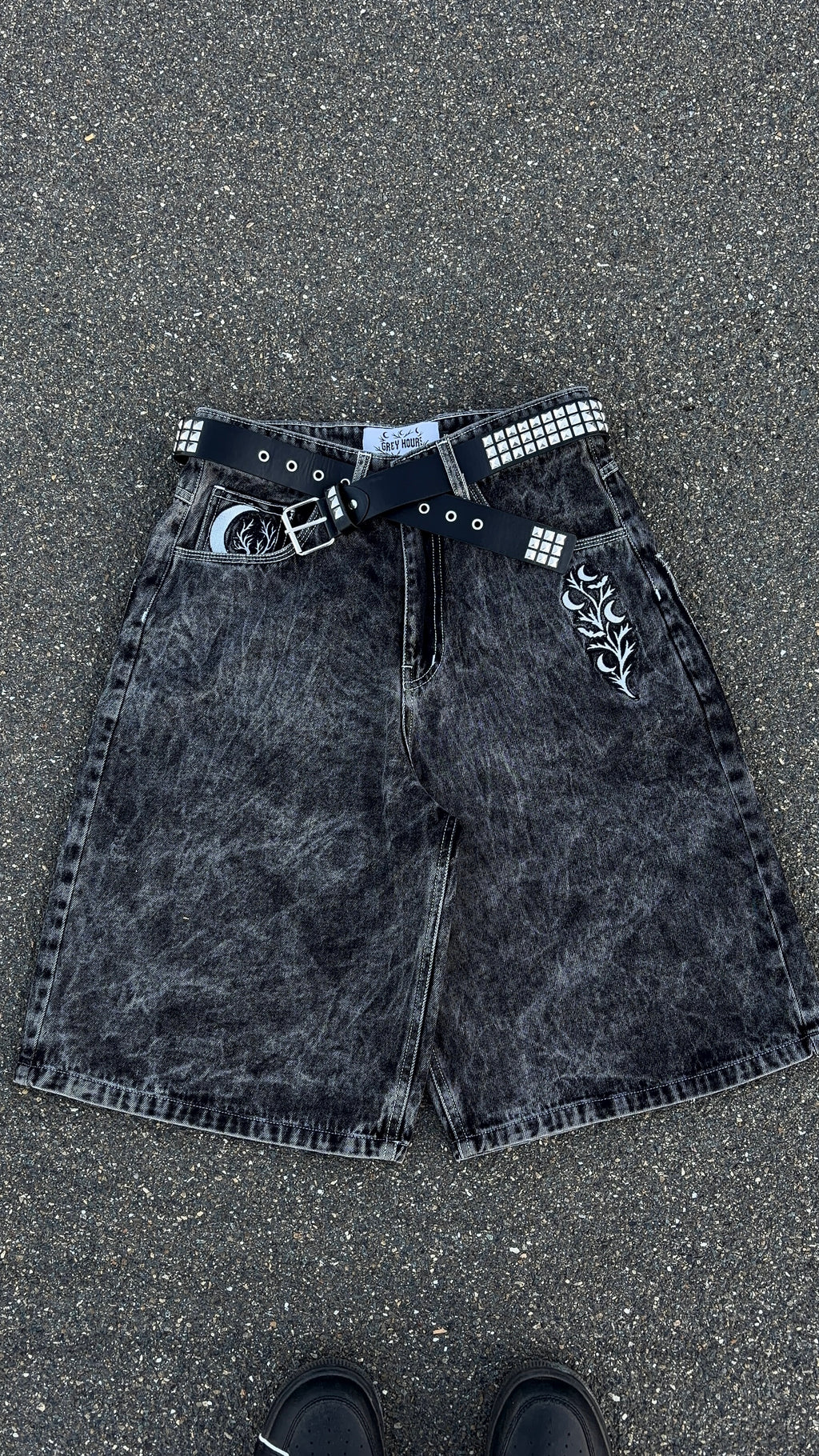 "V2" Black Jorts